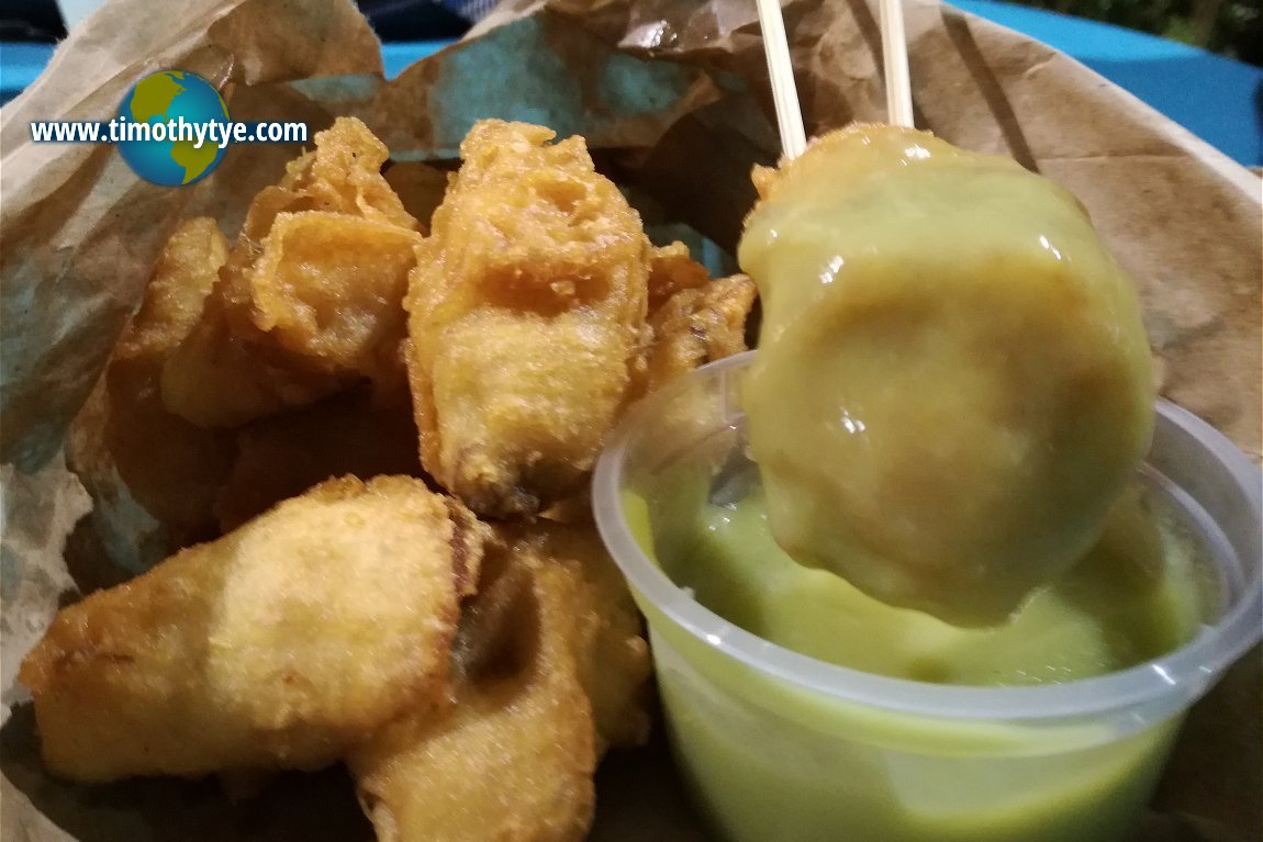 Goreng Pisang with Pandan Kaya, Makansutra Gluttons Bay