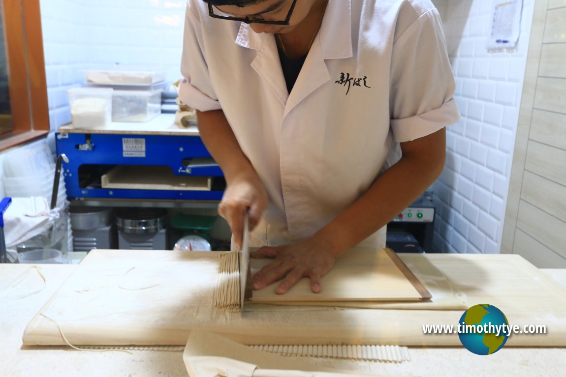 Making soba in Shimbashi Soba Restaurant