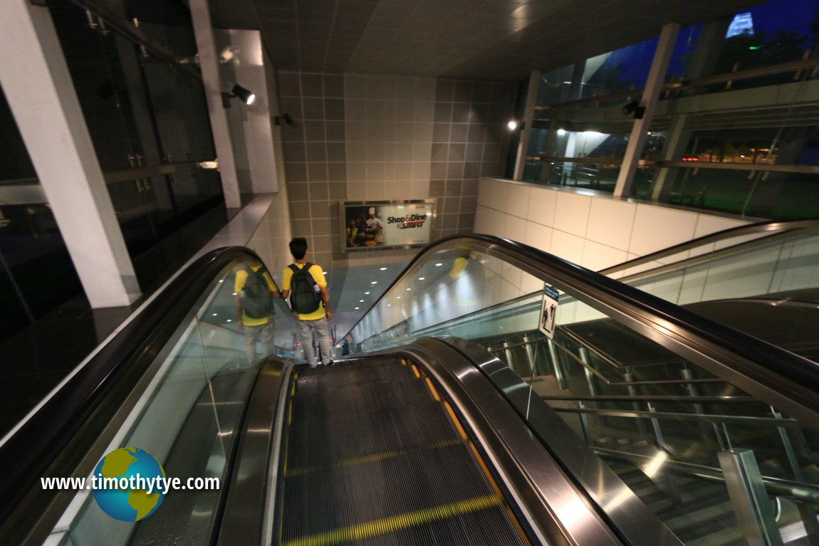 Nicoll Highway MRT Station