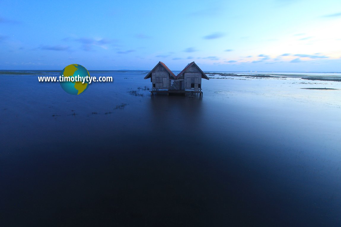 The Little House on Thale Luang