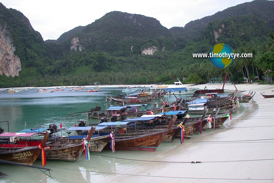 Tonsai Bay, Phi Phi