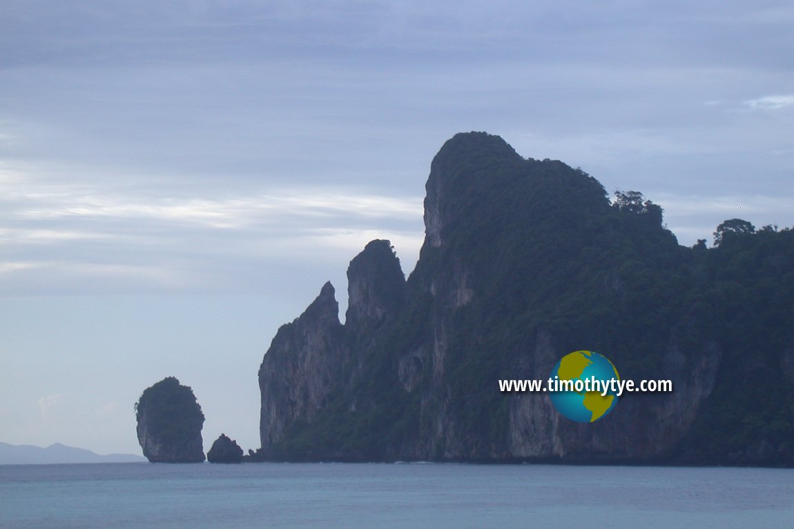 Tonsai Bay, Phi Phi