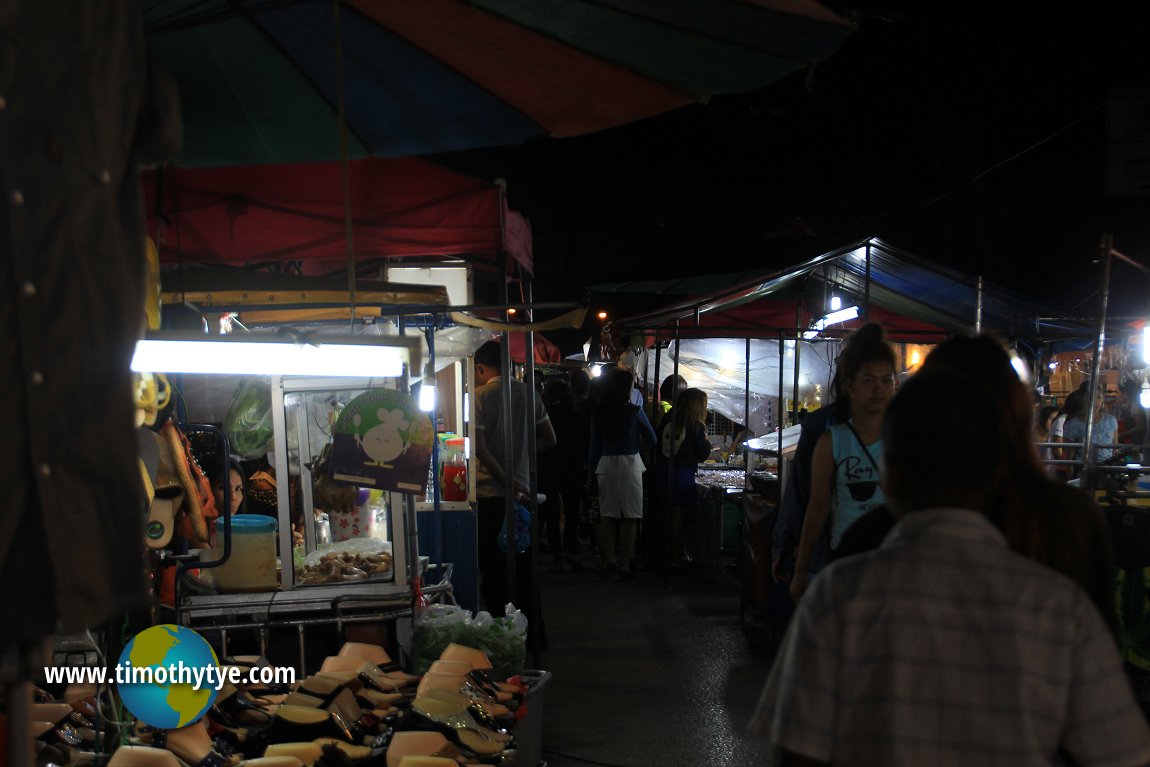 Trang Night Market