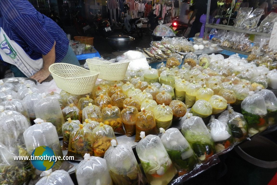 Trang Night Market