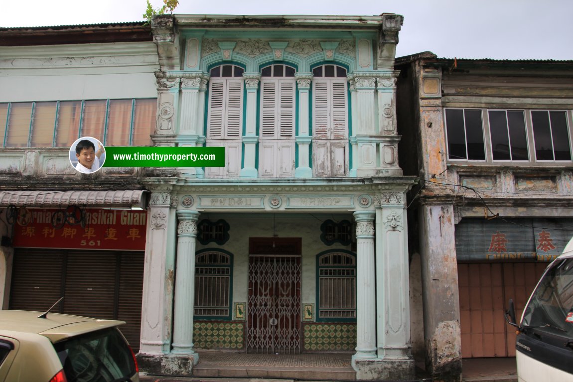 Bayan Lepas pre-war townhouse