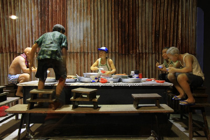 At the Porridge Stall, a miniature diorama by Khoo Chooi Hooi for Made In Penang Interactive Museum