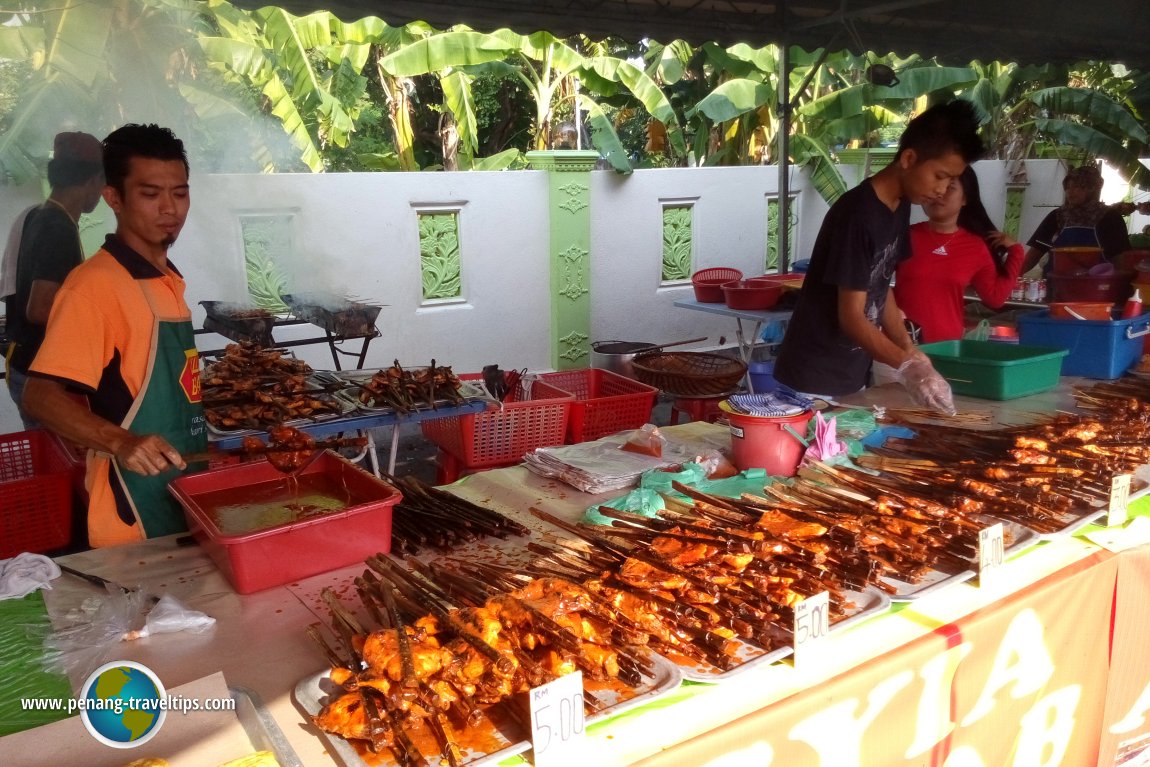 Sticks of barbecued chicken at the Pasar Ramadhan