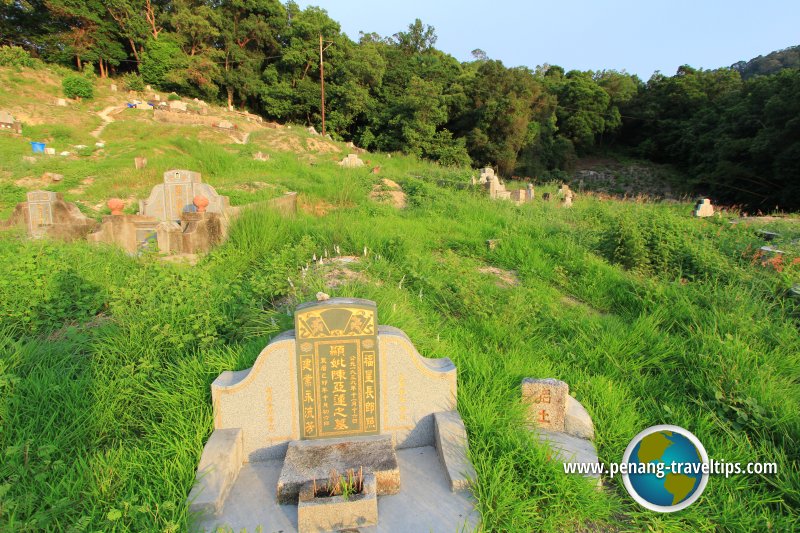 Batu Ferringhi Chinese Cemetery