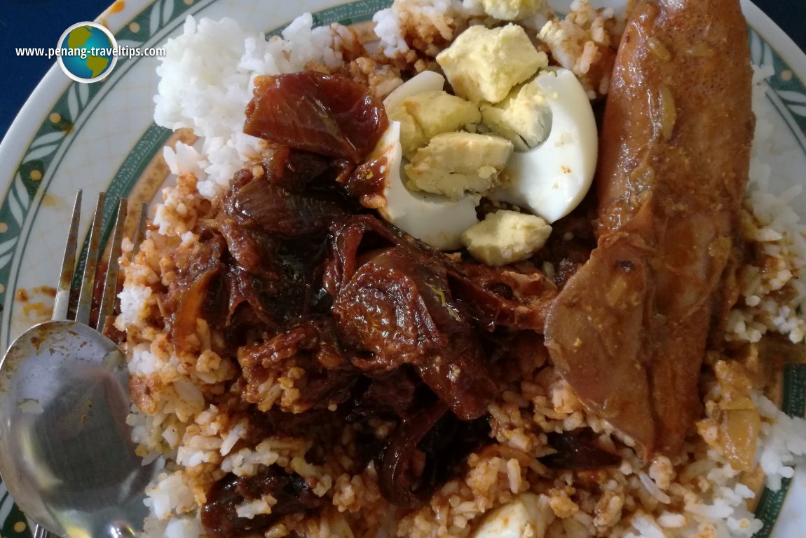 Delicious Bayan Baru Market Nasi Kandar for lunch