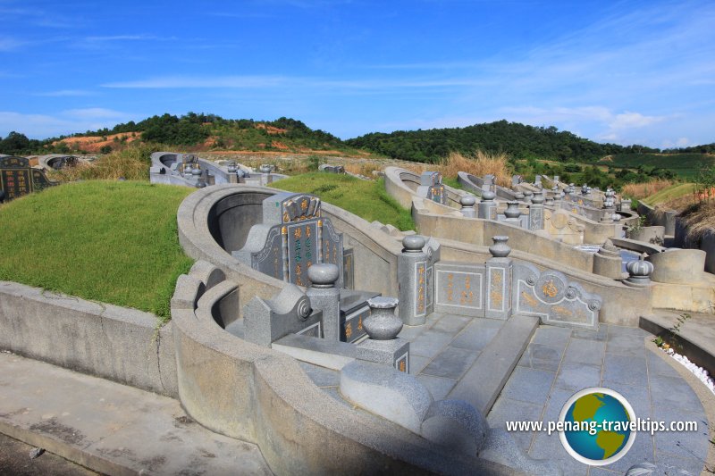 Berapit Chinese Cemetery