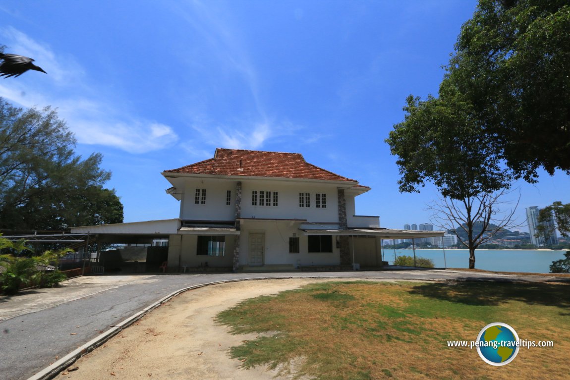 Boon Siew Beach Villa