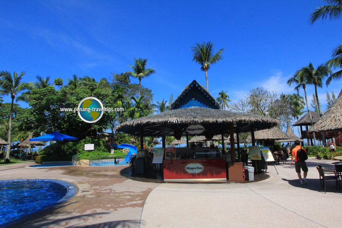 Cabana at the poolside of Golden Sands Resort
