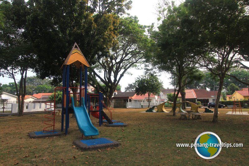 Children's playground at Western Gardens