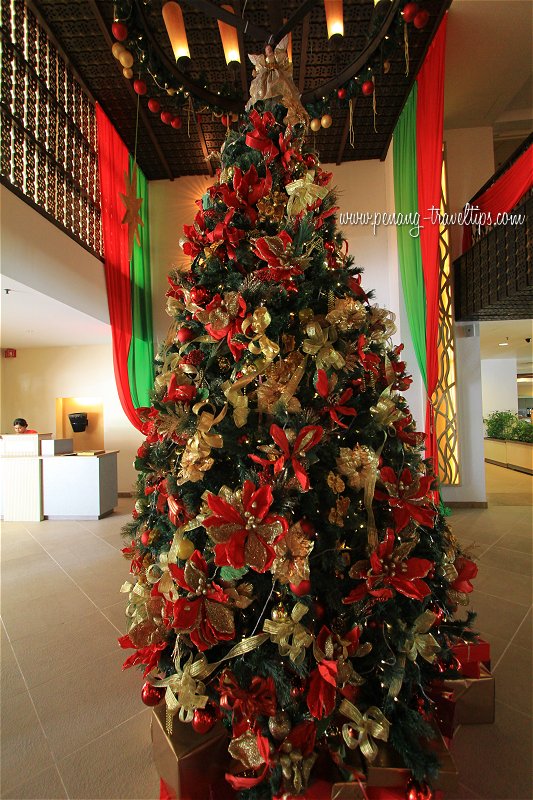 Christmas tree at Golden Sands Resort