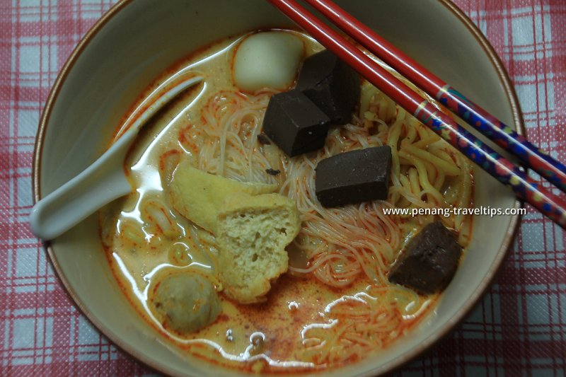 Curry mee from Bayan Baru Hawker Centre, taken at home