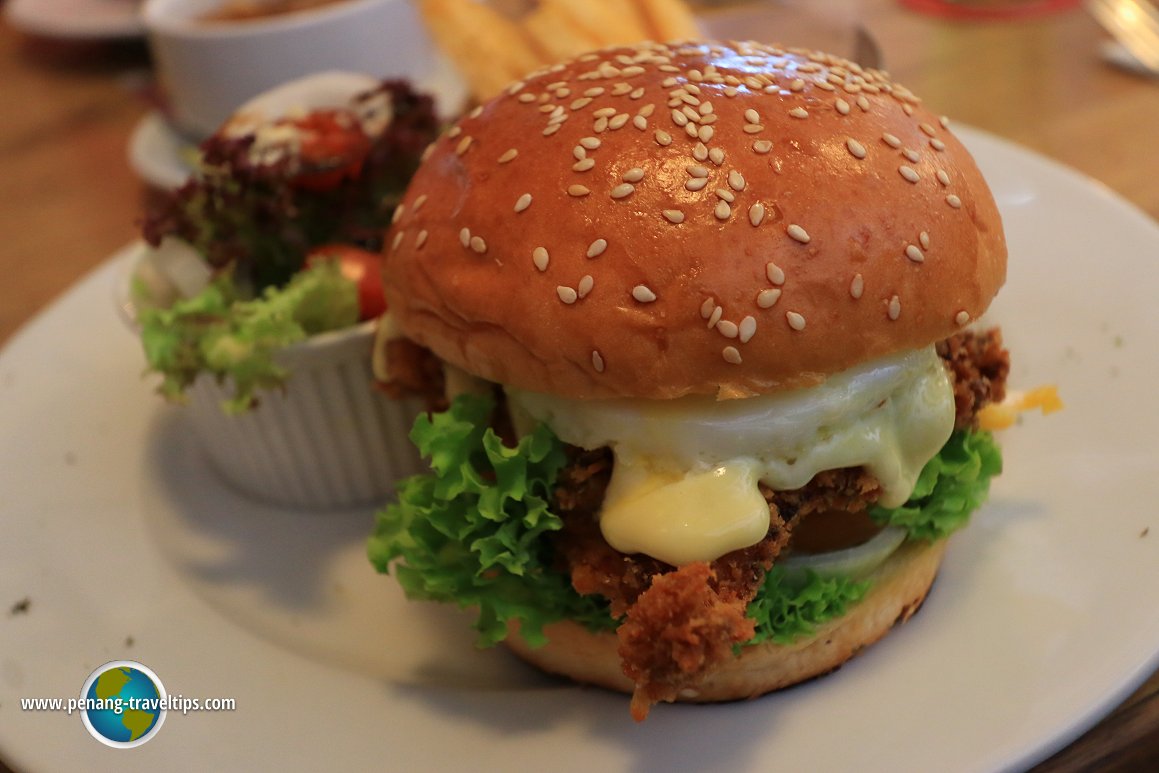 Crispy Chicken Burger, GalaHouse