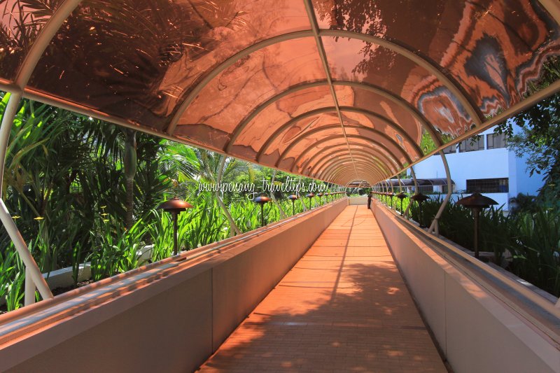 Holiday Inn overhead bridge