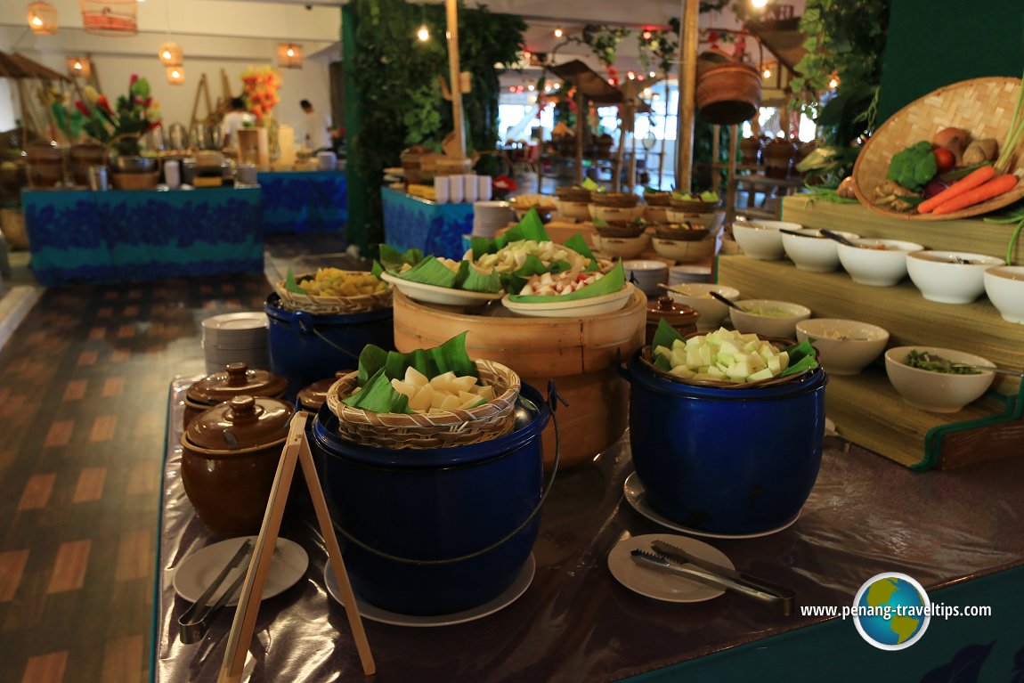 Iconic Hotel's Dapoq Pak Beh Ramadhan Buffet