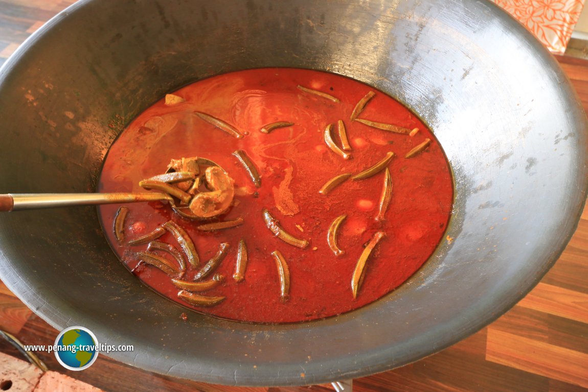 Iconic Hotel's Dapoq Pak Beh Ramadhan Buffet