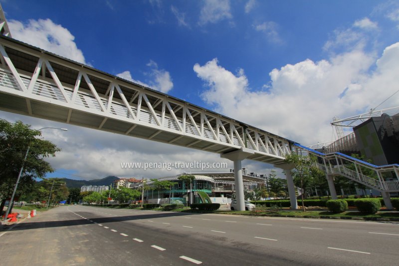 Jalan Mahsuri Pedestrian Bridge