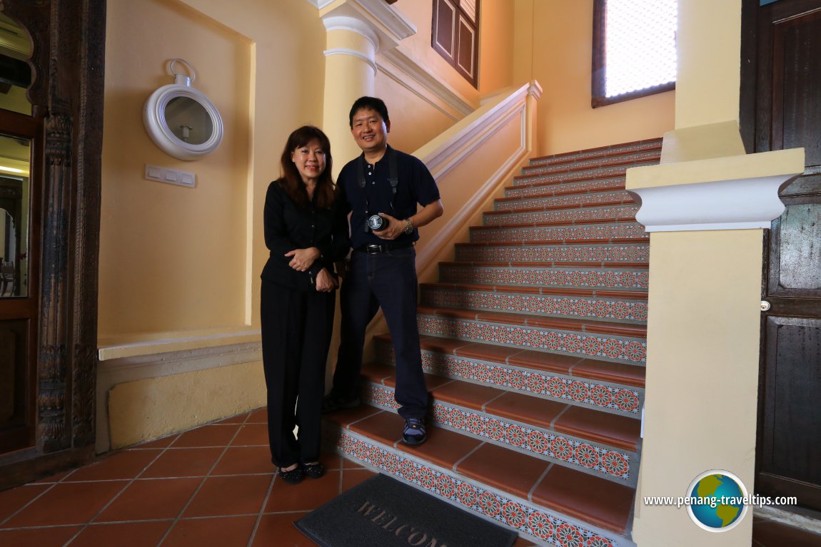 Here I am, with my good old friend Mag, at the Jawi Peranakan Mansion