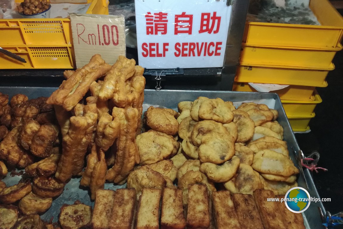 Jelutong Market Hum Chim Peng Stall