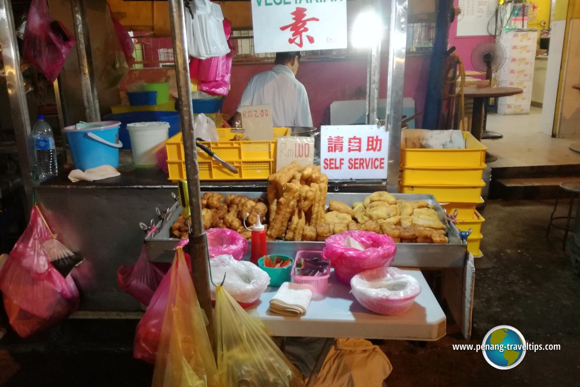 Jelutong Market Hum Chim Peng Stall
