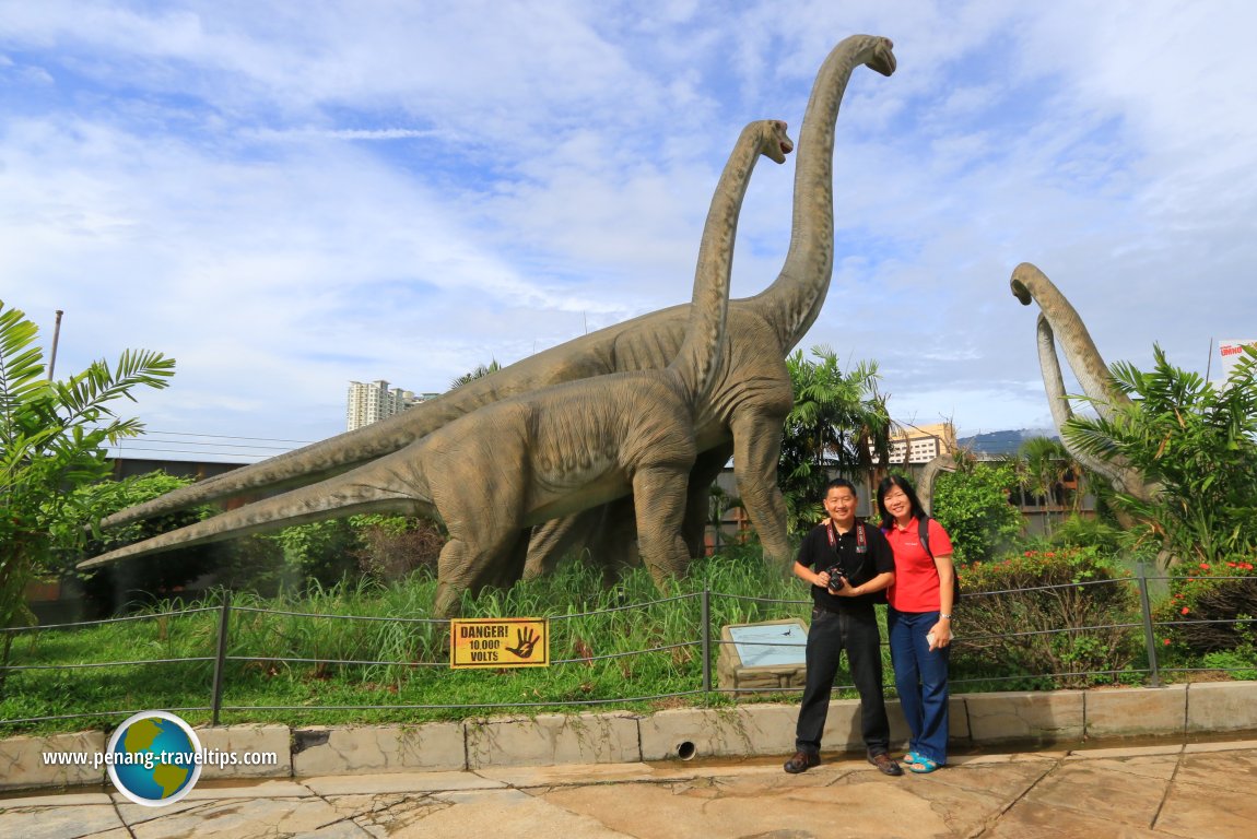 Timothy Tye & Goh Chooi Yoke at the Jurassic Research Center