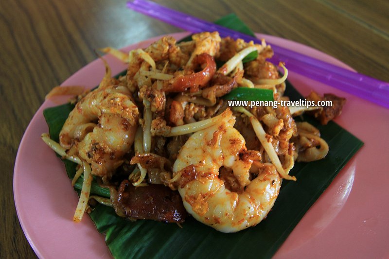 The extra spicy plate of duck-egg char koay teow at Kafe 2828