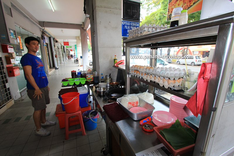 Kafe 2828 char koay teow seller