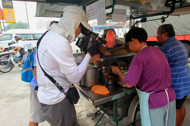 Filming of the Kampung Melayu Junction Hokkien Mee