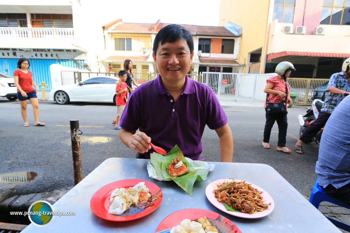 Timothy Tye at Kedai Kopi Seow Fong Lye