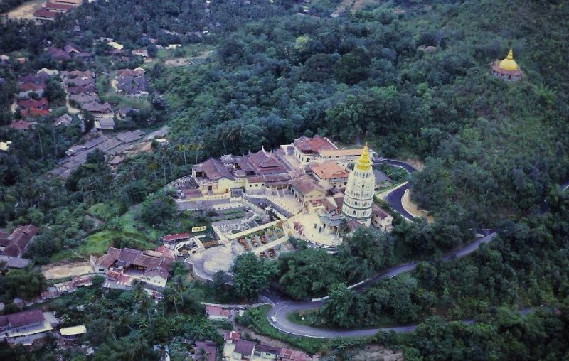 Aerial view of Kek Lok Si Temple in 1975