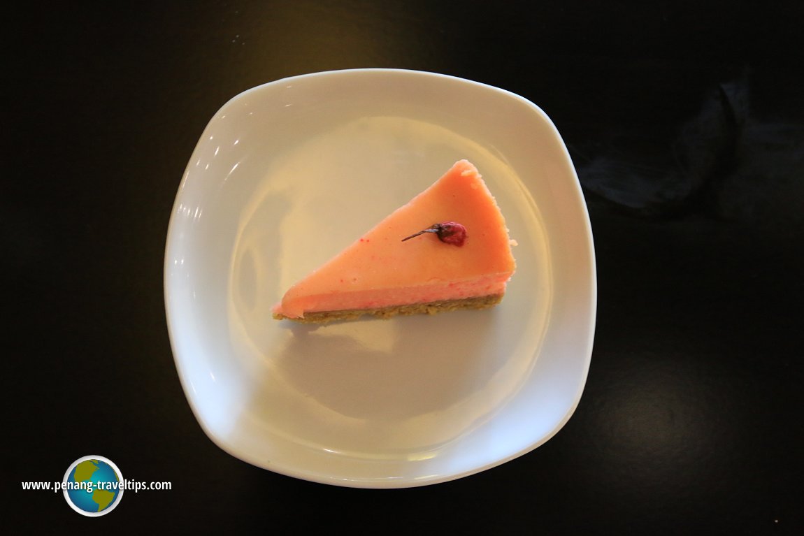 Le Périgord's Sakura Cheesecake