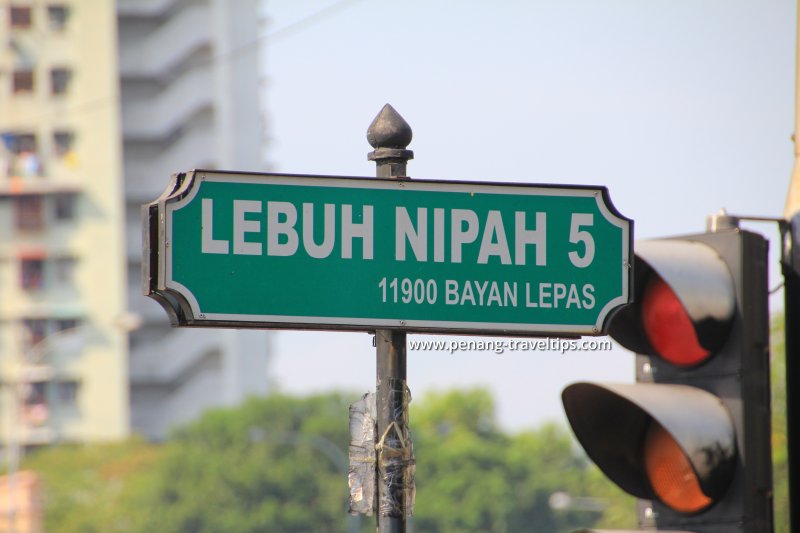 Lebuh Nipah 5 road sign