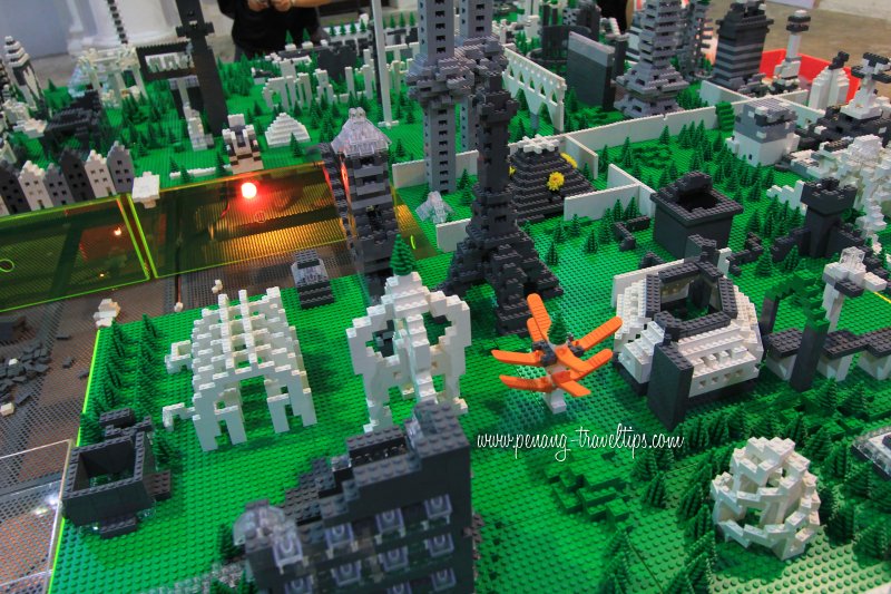 Lego models, The Living City