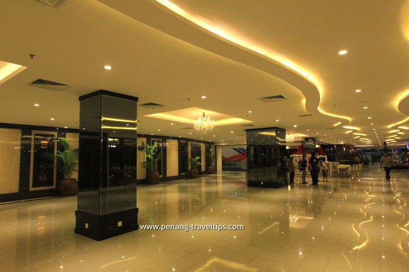 Lot 33, Prangin Mall