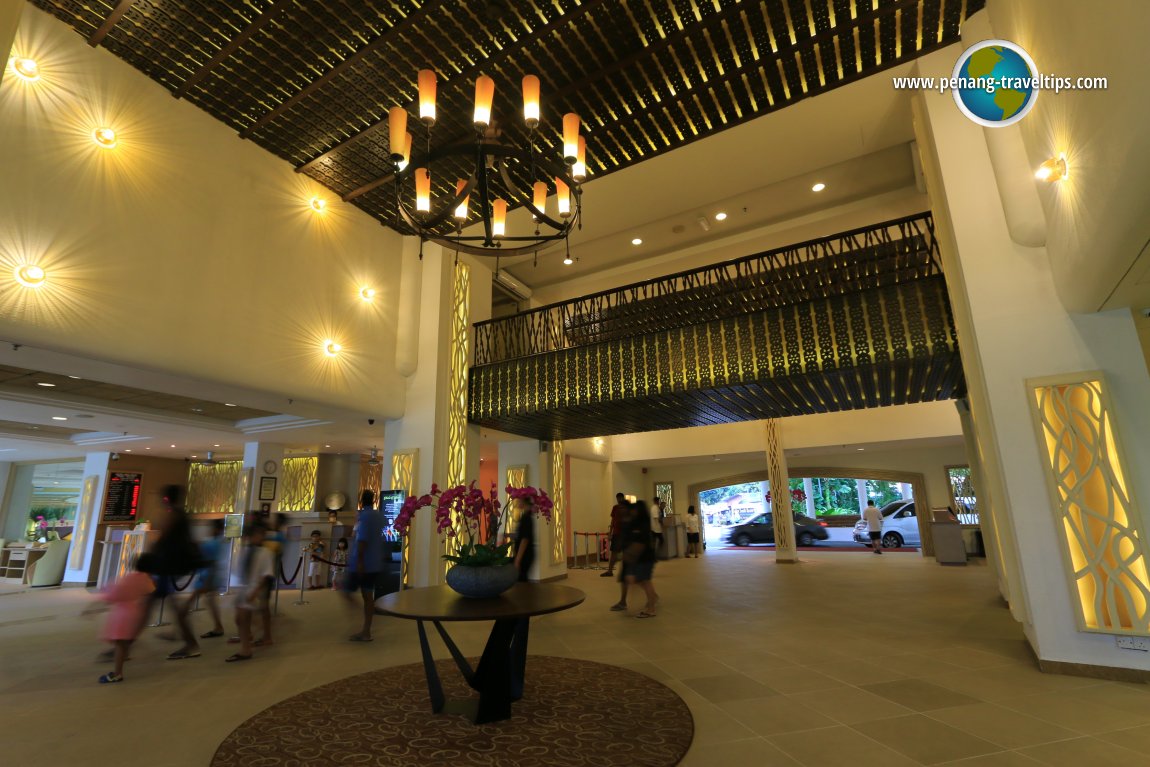 The lobby of Golden Sands Resort