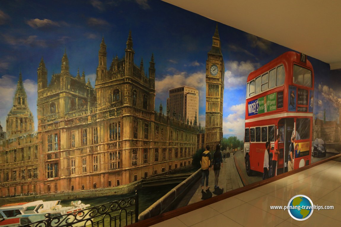 Icons of London at M Mall O2O