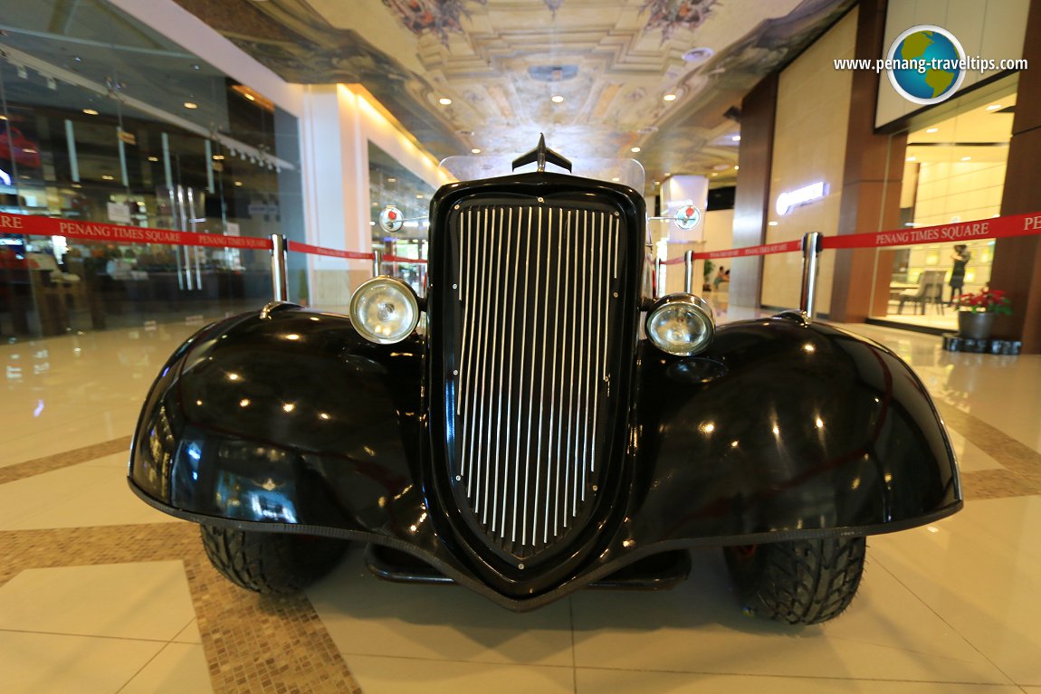 Vintage car on display at M Mall O2O