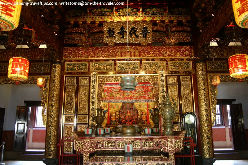 The main altar at Khoo Kongsi