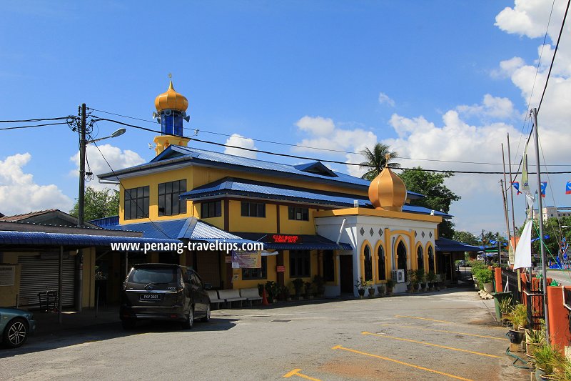 Masjid Papan Kampung Pertama