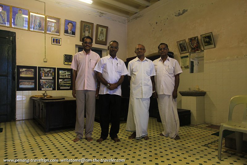 Members of the Nattukottai Nagarather of the Chettiar Kattangi