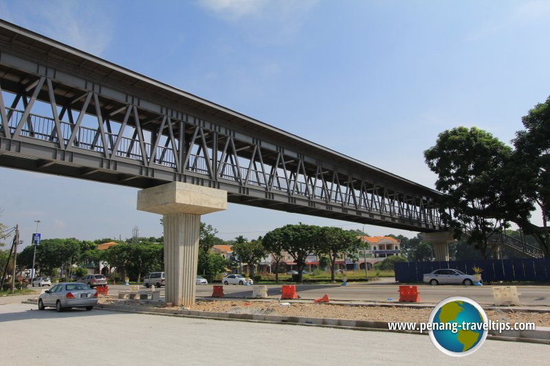 Pedestrian Bridge across Jalan Baru at Mydin Wholesale Hypermarket