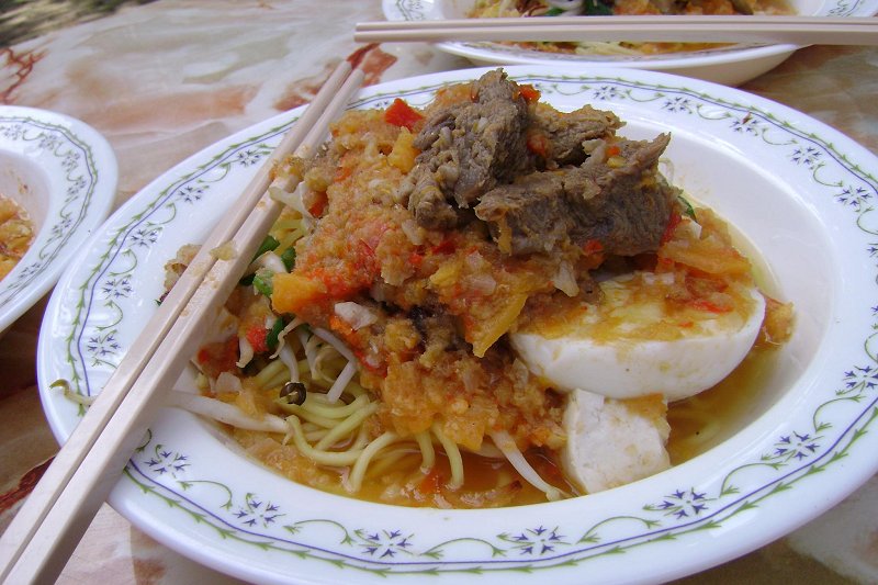 Nazlina's Mee Rebus