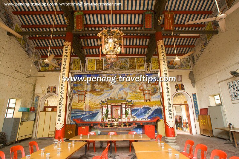 The main hall of Ng Fook Thong Temple