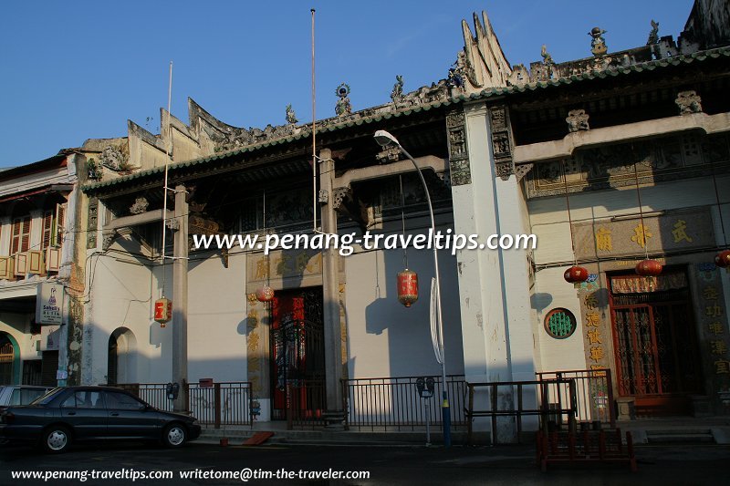 Ng Kongsi, with War Emperor's Temple to the right