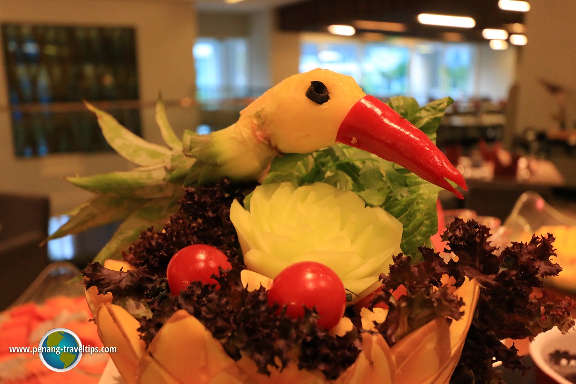 Fruit carving at the Ramadhan Buffet