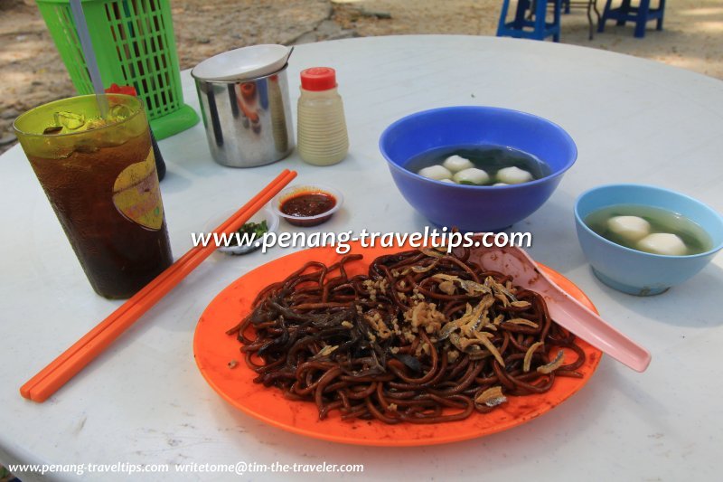 Pan Mee, dry version, at Hou Mei Yuen, Taman Bukit Jambul