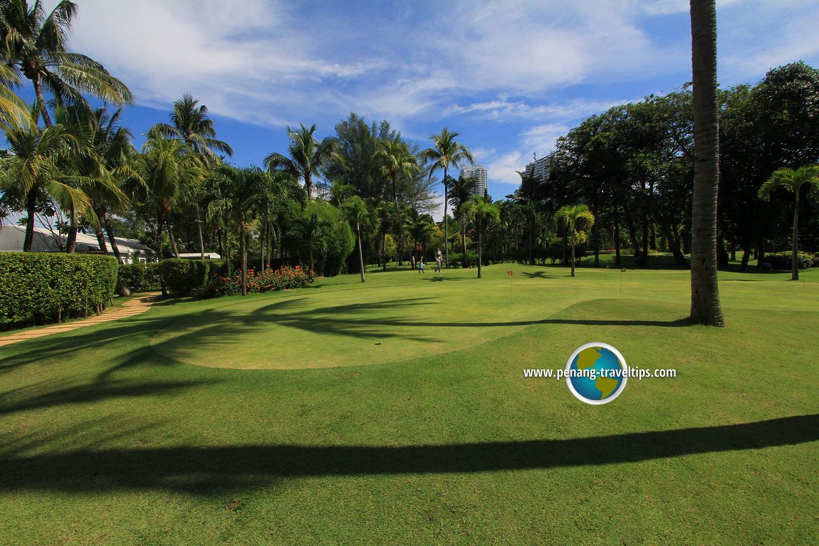 Par 3 pitch and putt golf course, Rasa Sayang Resort